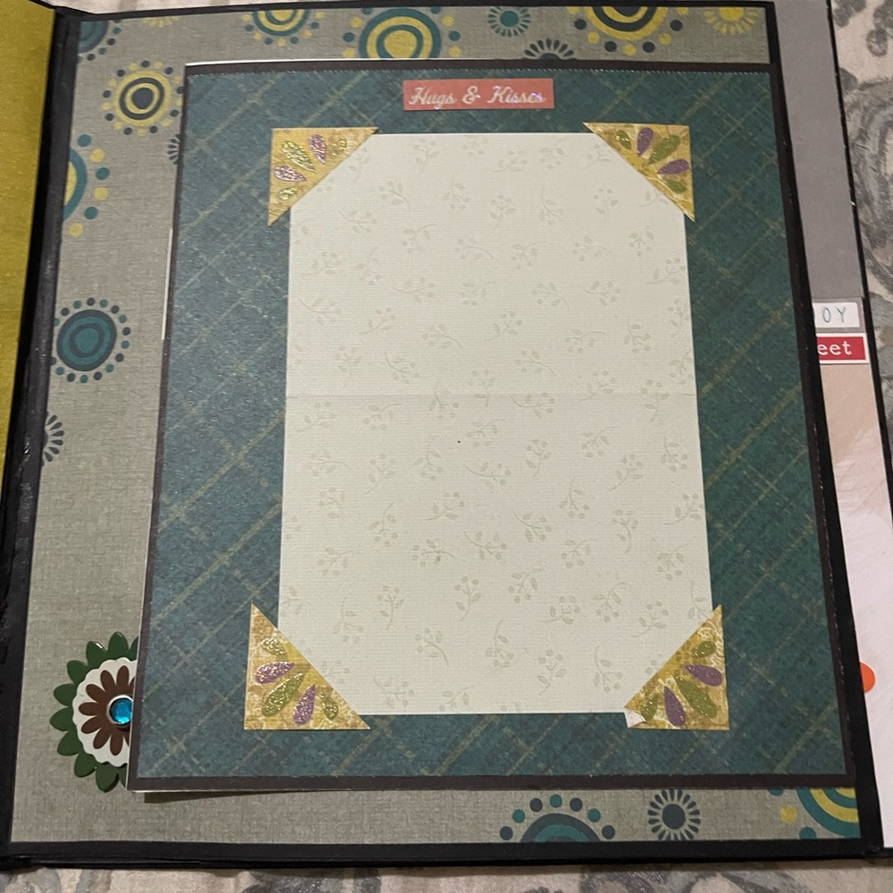 Scrapbook Photo Album - Picture 7 of 8
